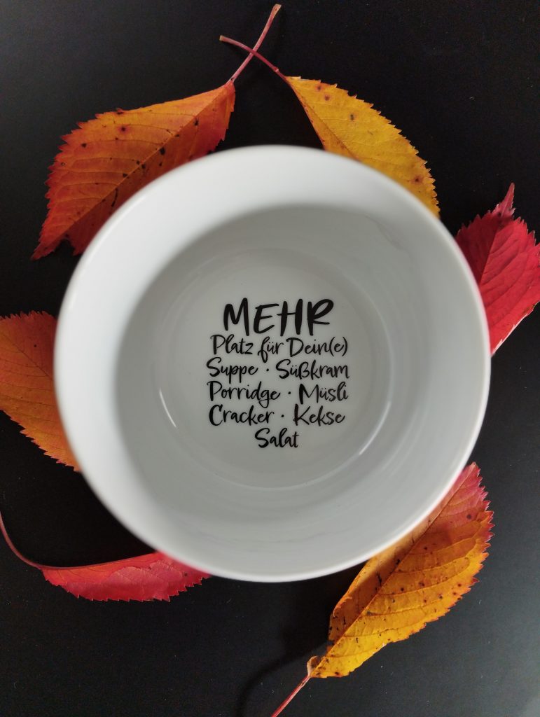 Frühstücksschale mit Druck auf der Innenseite